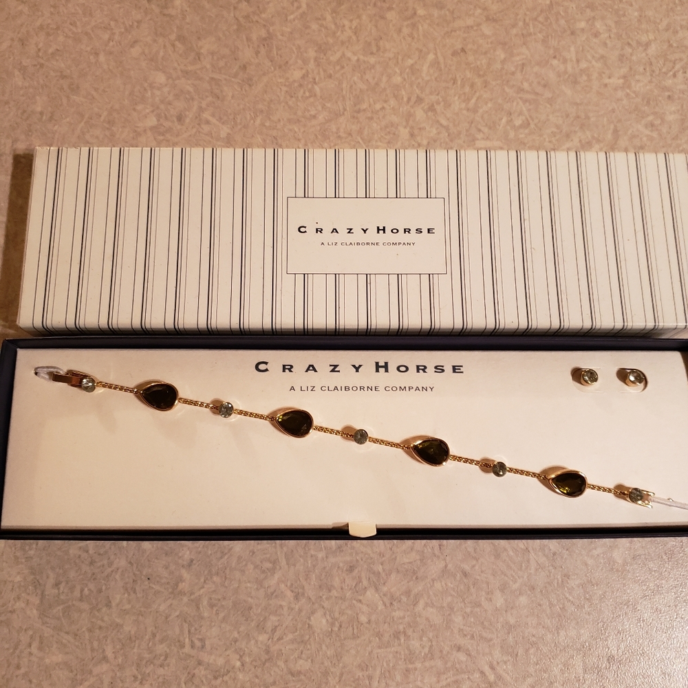 Crazy Horse A Liz Claiborne Company bracelet and earring set